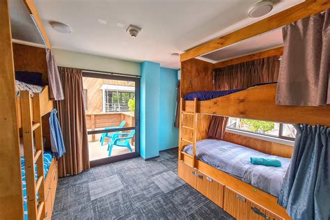 gently perv hostel adventure|SERVICE ROOM ADVENTURE pt 2: GentlyPerv gives a cum .